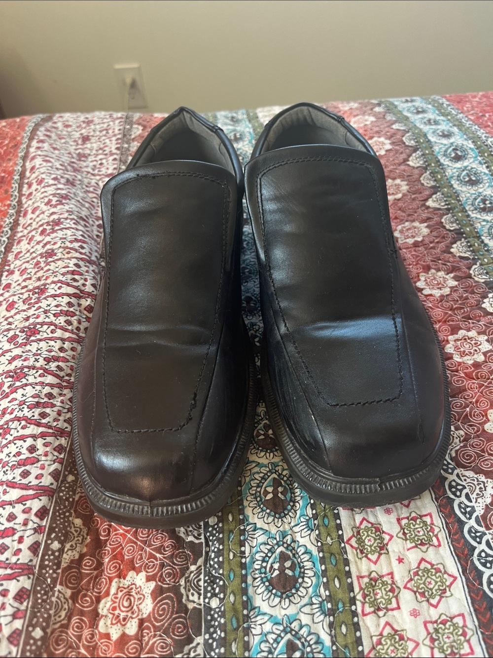 Men's Deer Stag Black faux Leather Slip-On Dress Shoes